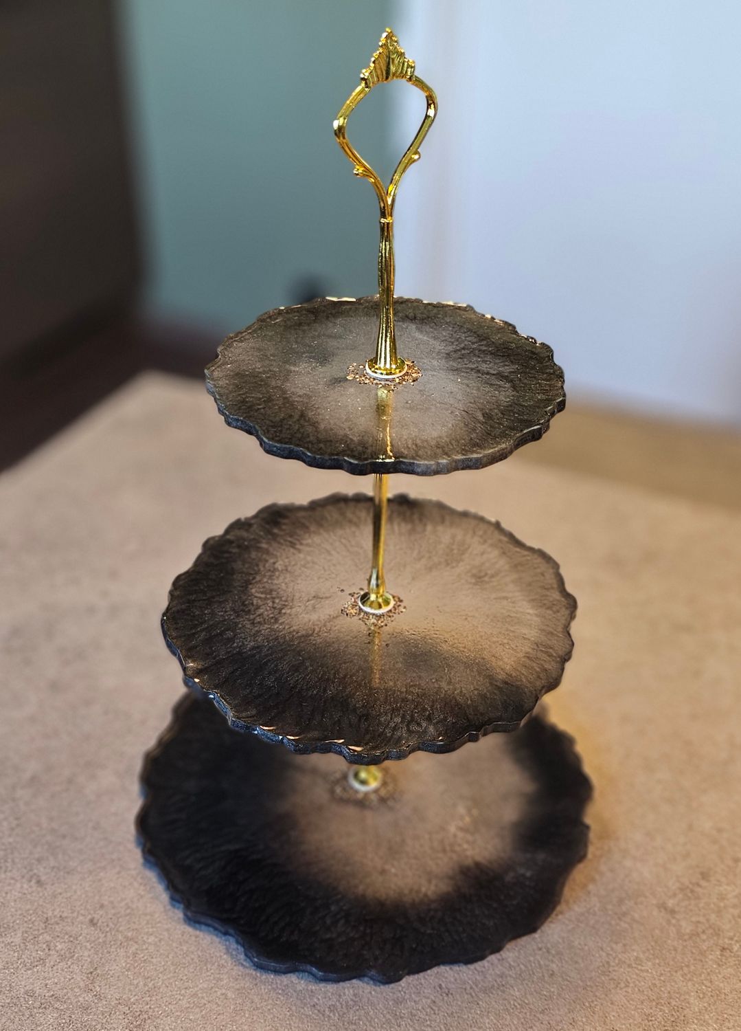 ​3-Tiered Decorative Serving tray