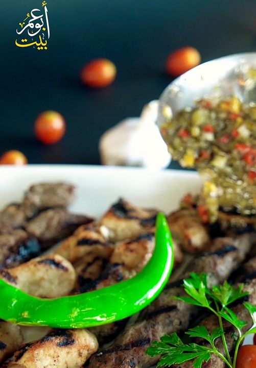 طبق مشاوي مشكل لحمة بلدي 2 كباب 1 شيش طاووق 1 شقف