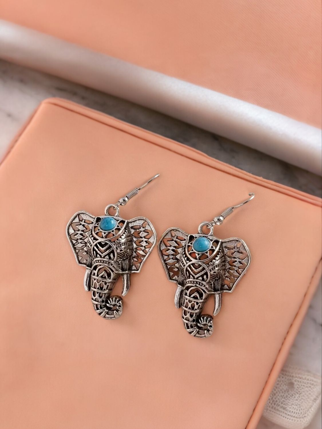 1pair Bohemian Elephant Turquoise Hook Earrings