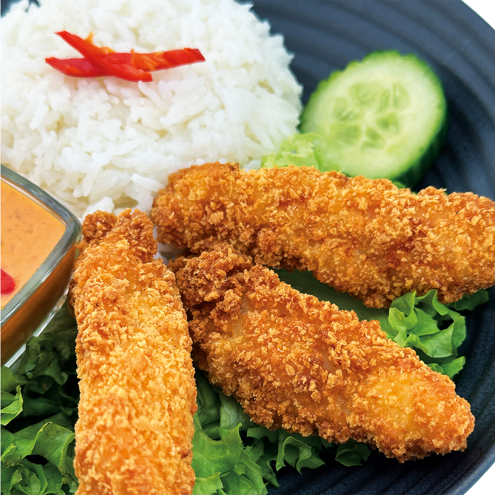 Crispy Chicken - breaded chicken fillet with rice and peanut satay sauce