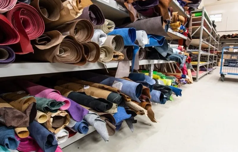 LEATHER SHOWROOM- قائمة الجلود