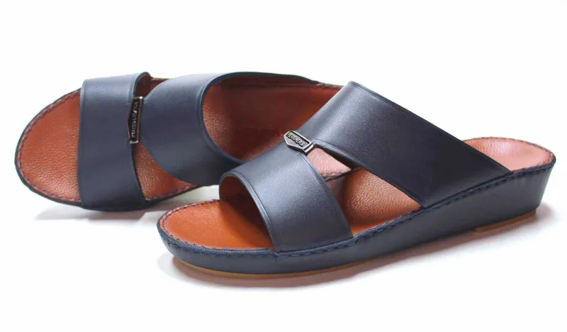 FEATHERS-1204
