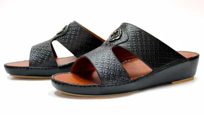 FEATHERS - 1031
