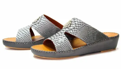 FEATHERS-1384