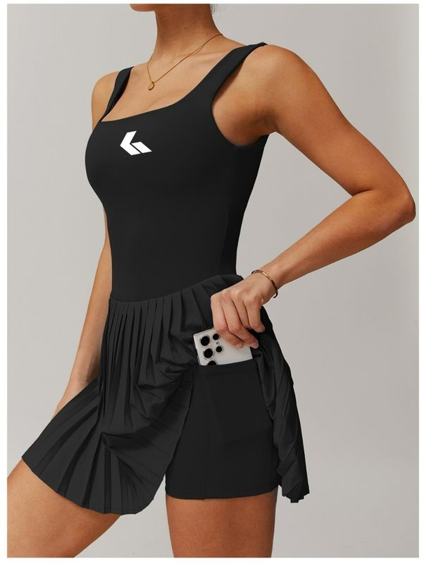 GWONN YUNA - PLEATED DRESS - BLACK