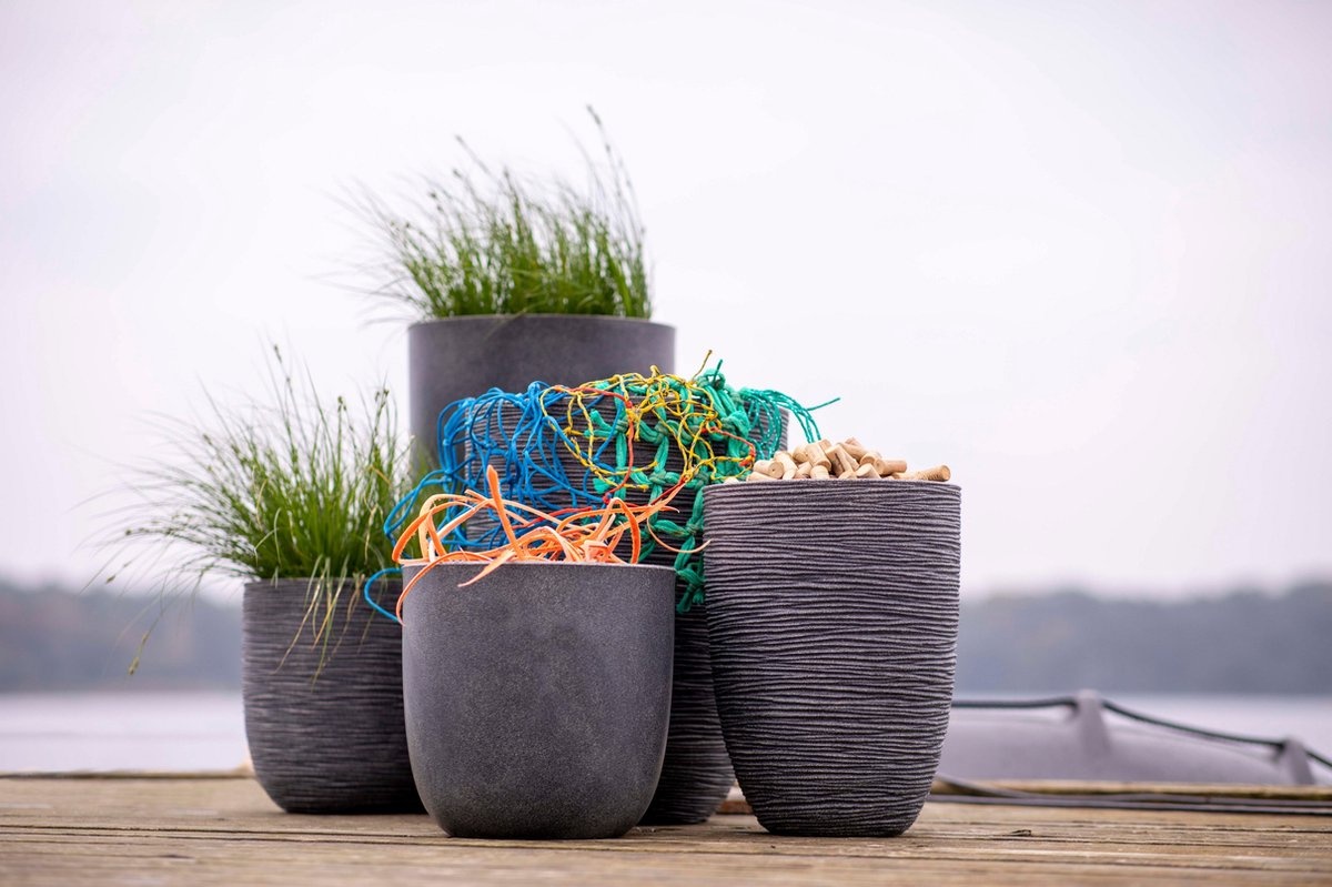 Capi Europe - Bloempot bol Waste Rib NL - 43 x 41 cm - Terrazzo grijs - Opening Ø35 cm