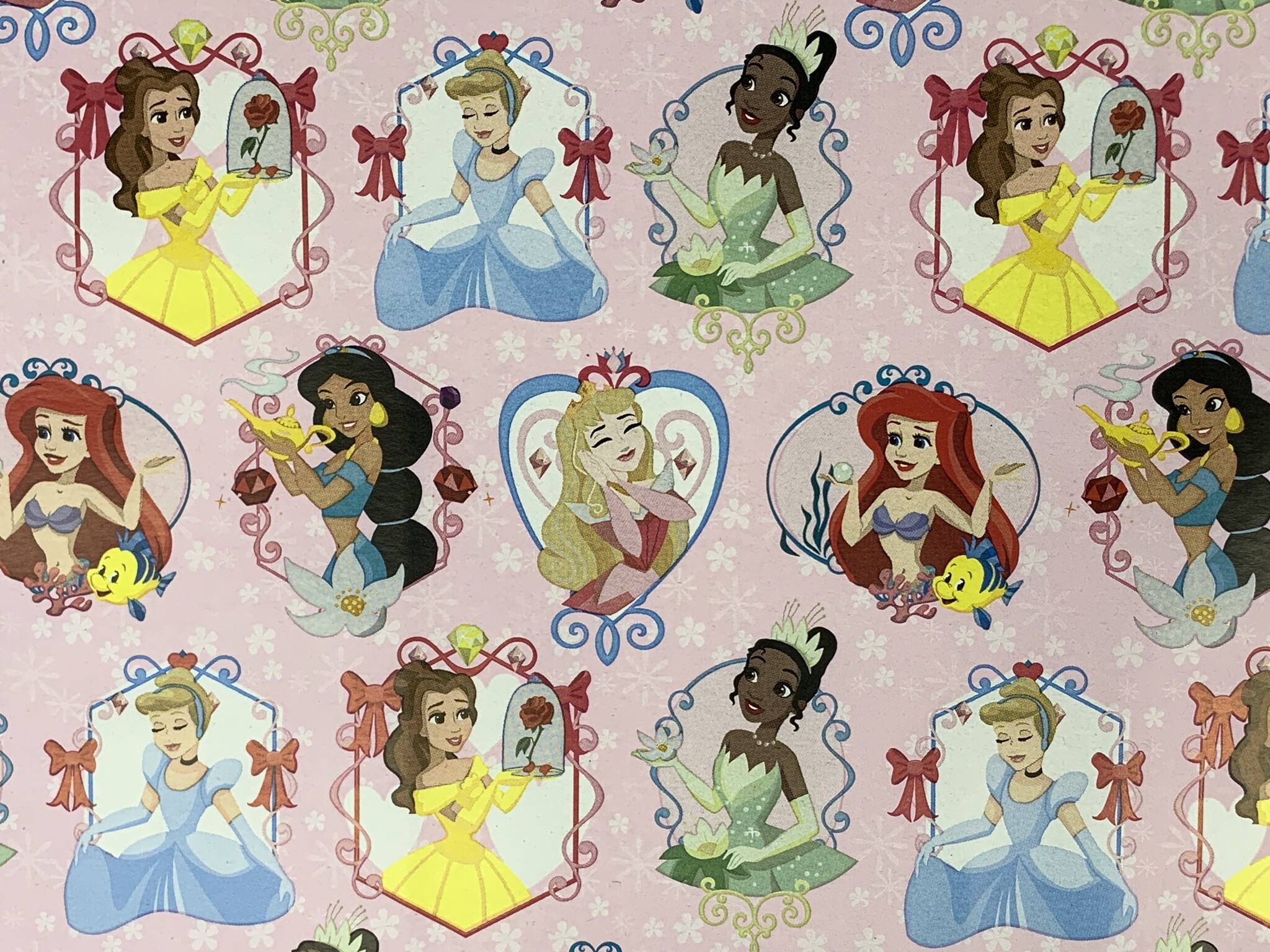 Kadopapier - Inpakpapier - Cadeaupapier 200 x 70 cm Disney - 60 rollen