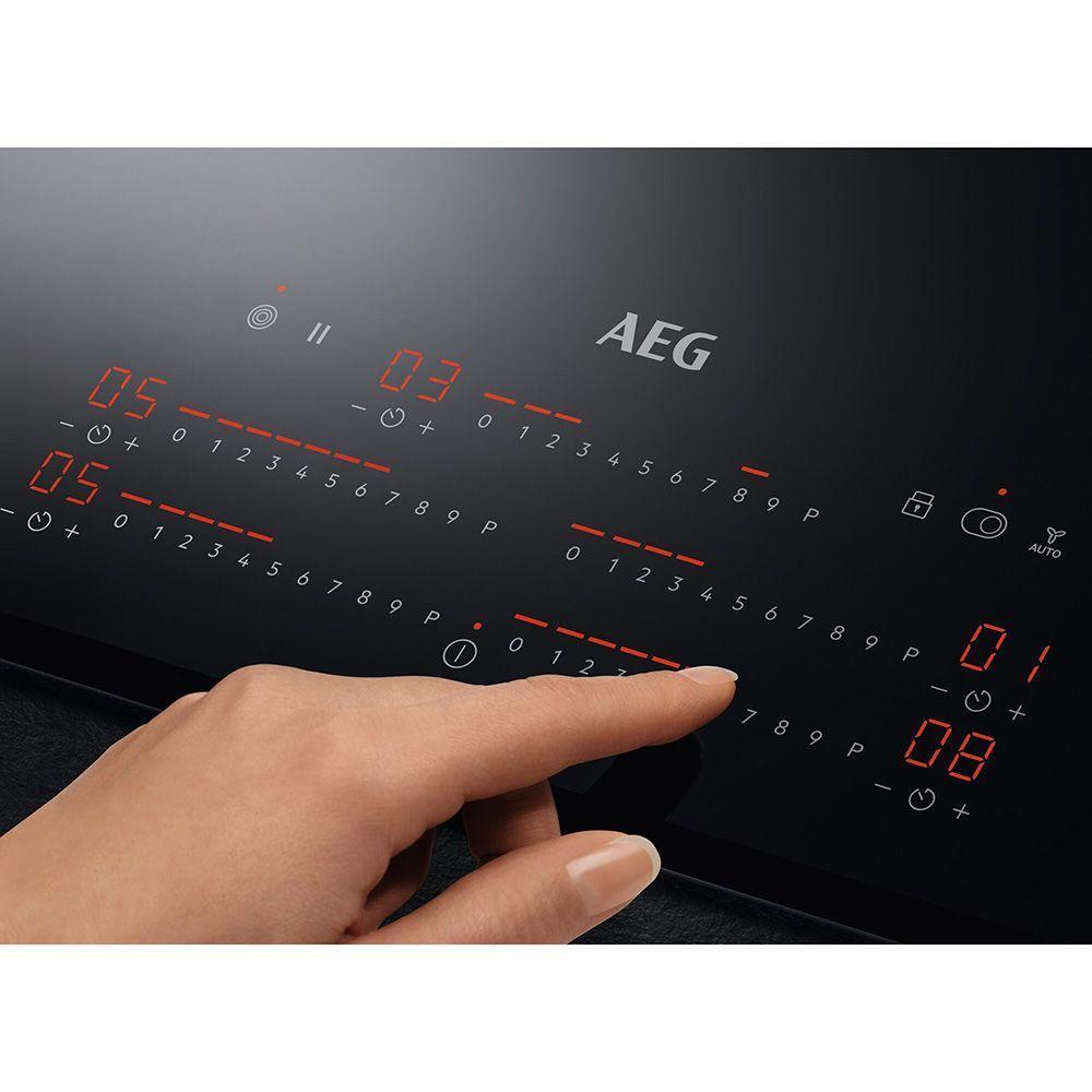 AEG HRE95770FB Keramische Kookplaat 90 cm 5-zones Boost AEG HRE95770FB Keramische Kookplaat 90 cm 5-zones Boost