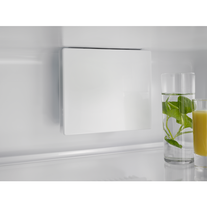 Zanussi ZNFN18ES3 Inbouw Koel/Vriescombinatie 178 cm Wit Zanussi ZNFN18ES3 Inbouw Koel/Vriescombinatie 178 cm Wit
