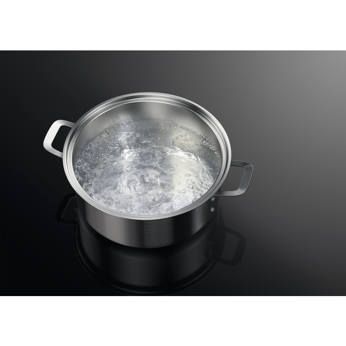 Zanussi ZIBN641K Inductie Kookplaat 56 cm - Zwart Metaal Zanussi ZIBN641K Inductie Kookplaat 56 cm - Zwart Metaal