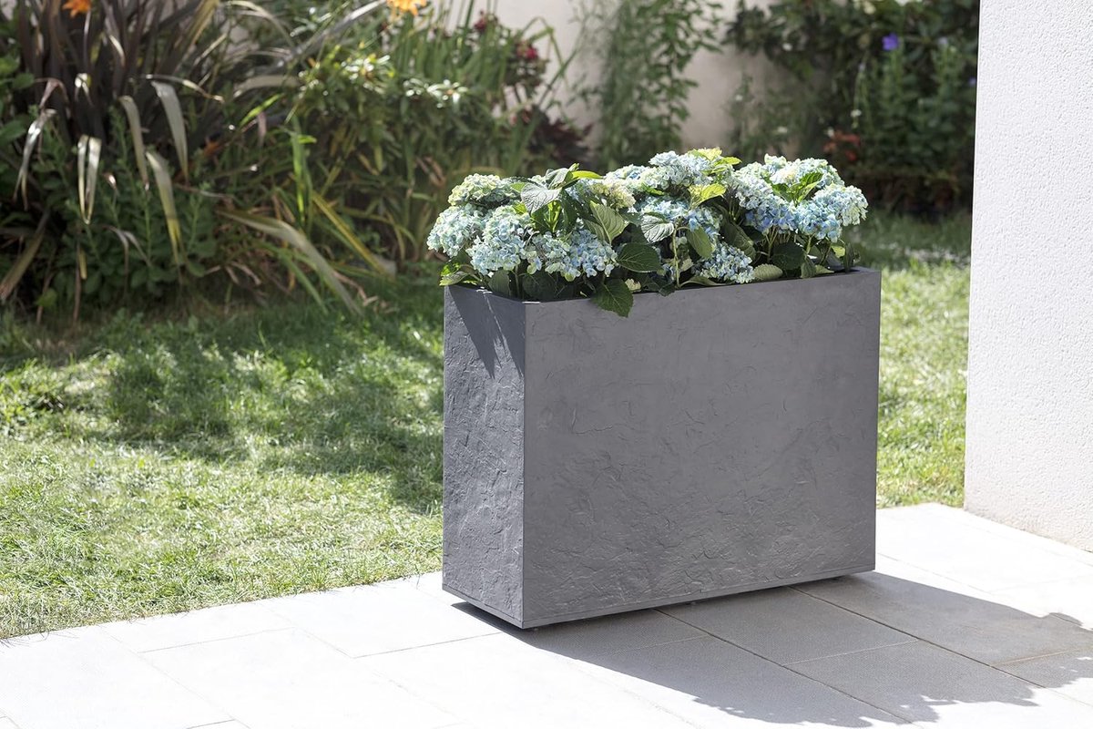 EDA Rechthoekige plantenbak Volcania Stone effect Antraciet 46 liter - 78,5 x 29,5 x 60 cm EDA Rechthoekige plantenbak Volcania Stone effect Antraciet 46 liter - 78,5 x 29,5 x 60 cm