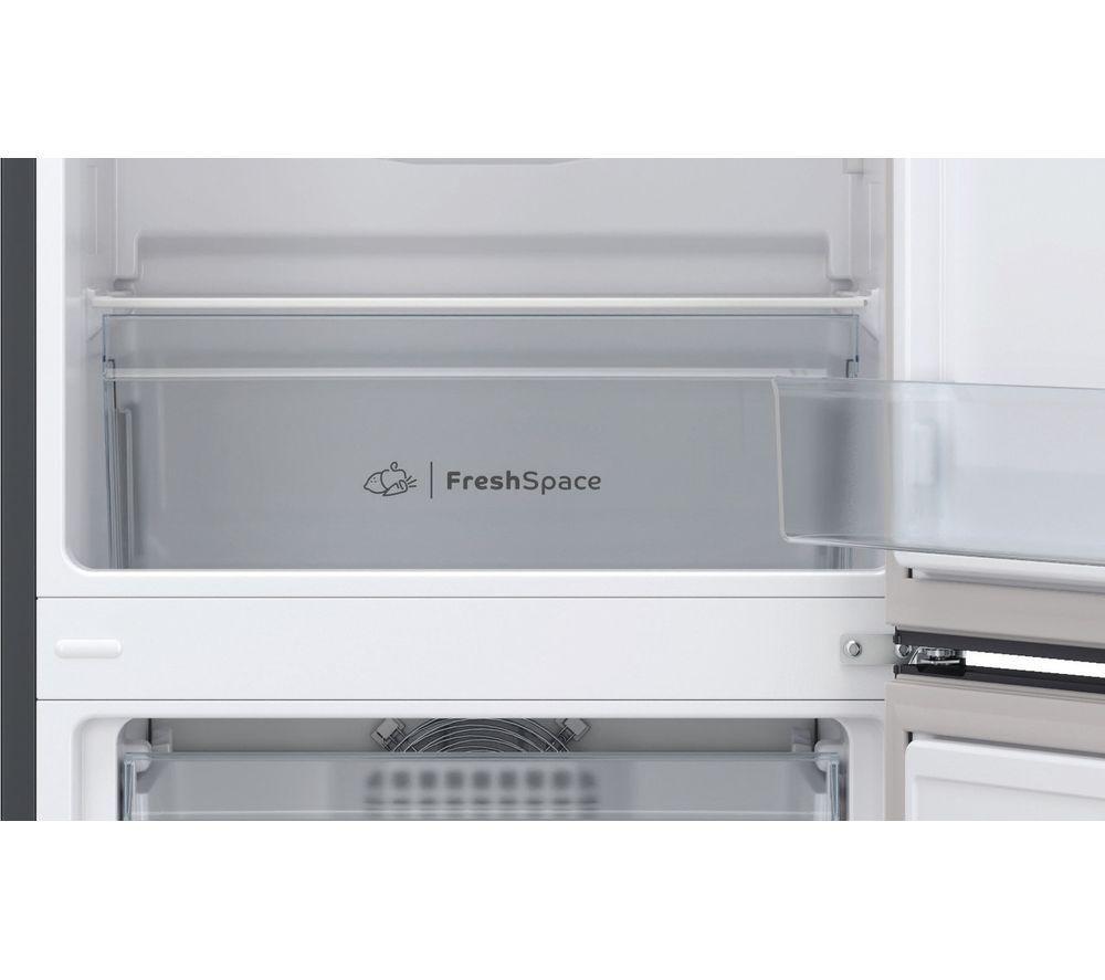 Indesit IB55-732B Vrijstaande Koel-Vriescombi 183cm Zwart Indesit IB55-732B Vrijstaande Koel-Vriescombi 183cm Zwart