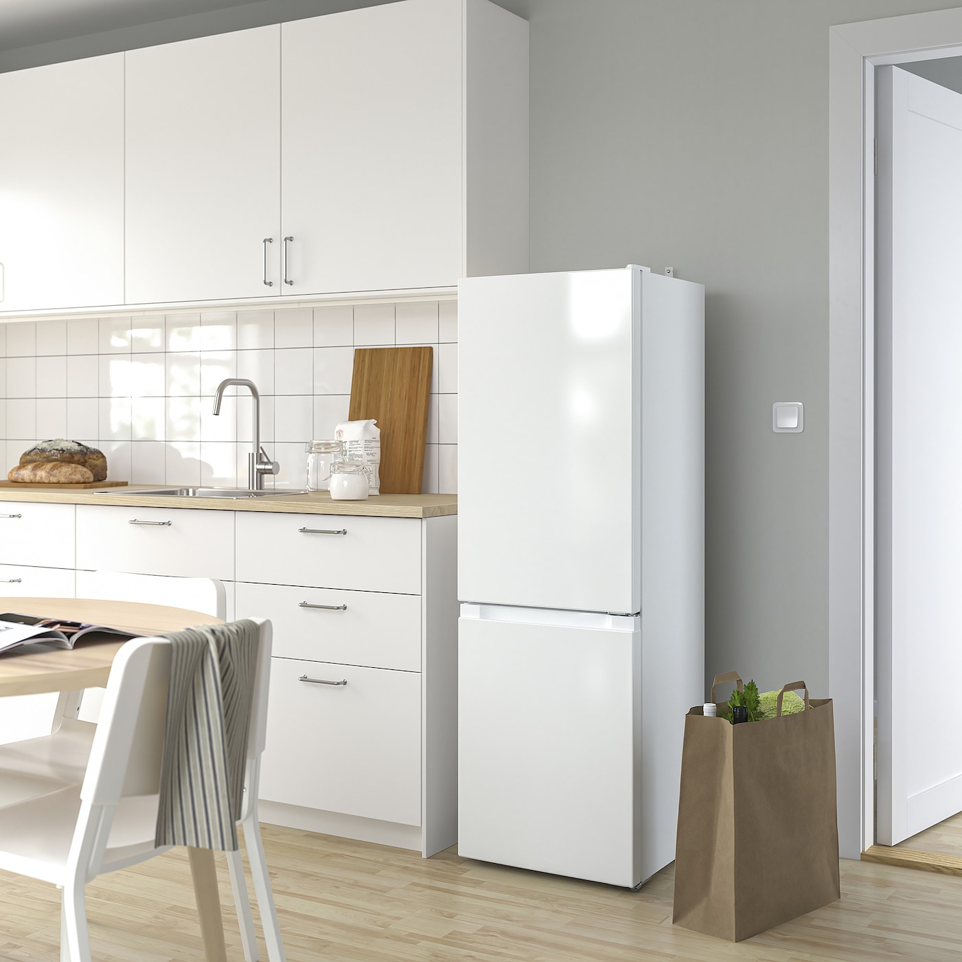 Ikea Lagan S 30567930 Vrijstaande Koel-vriescombi 150cm Wit Ikea Lagan S 30567930 Vrijstaande Koel-vriescombi 150cm Wit