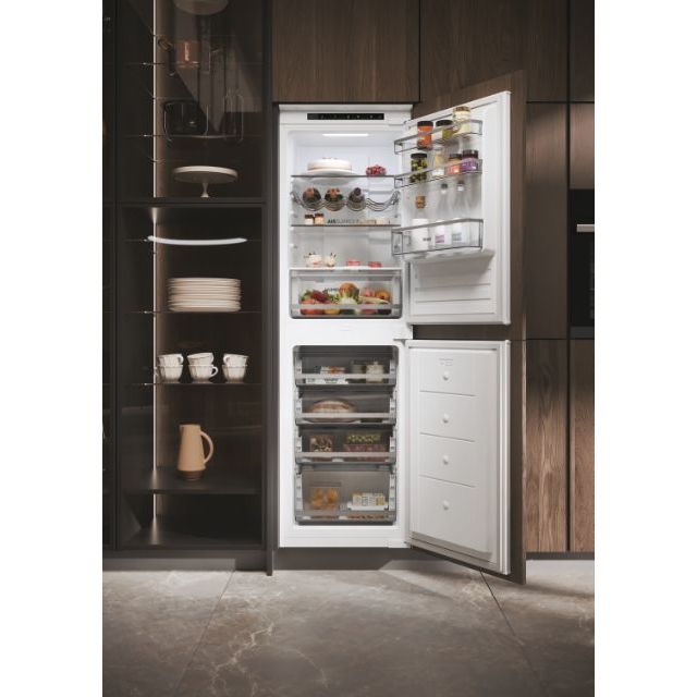 haier Hb50t618fmk Inbouw Koel-Vriescombi 177cm 242L NoFrost haier Hb50t618fmk Inbouw Koel-Vriescombi 177cm 242L NoFrost