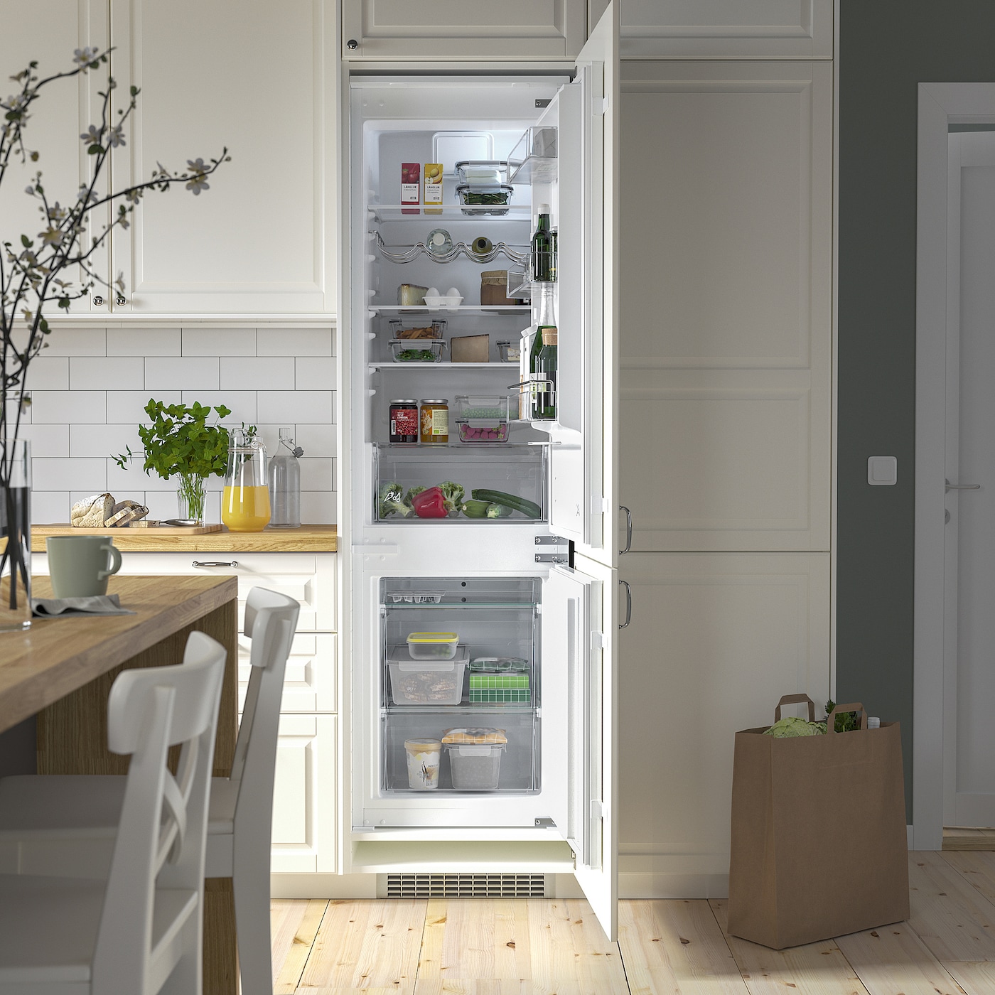 IKEA 500 Tinad-60572874 Inbouw Koel-vriescombi 185cm 210L IKEA 500 Tinad-60572874 Inbouw Koel-vriescombi 185cm 210L
