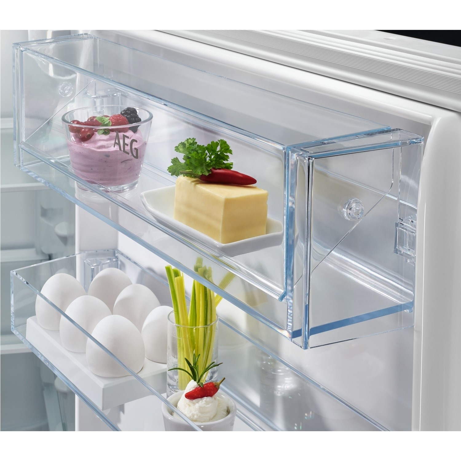 AEG OSC6T185ES Inbouw Koel-Vriescombi 178cm 242L No Frost AEG OSC6T185ES Inbouw Koel-Vriescombi 178cm 242L No Frost