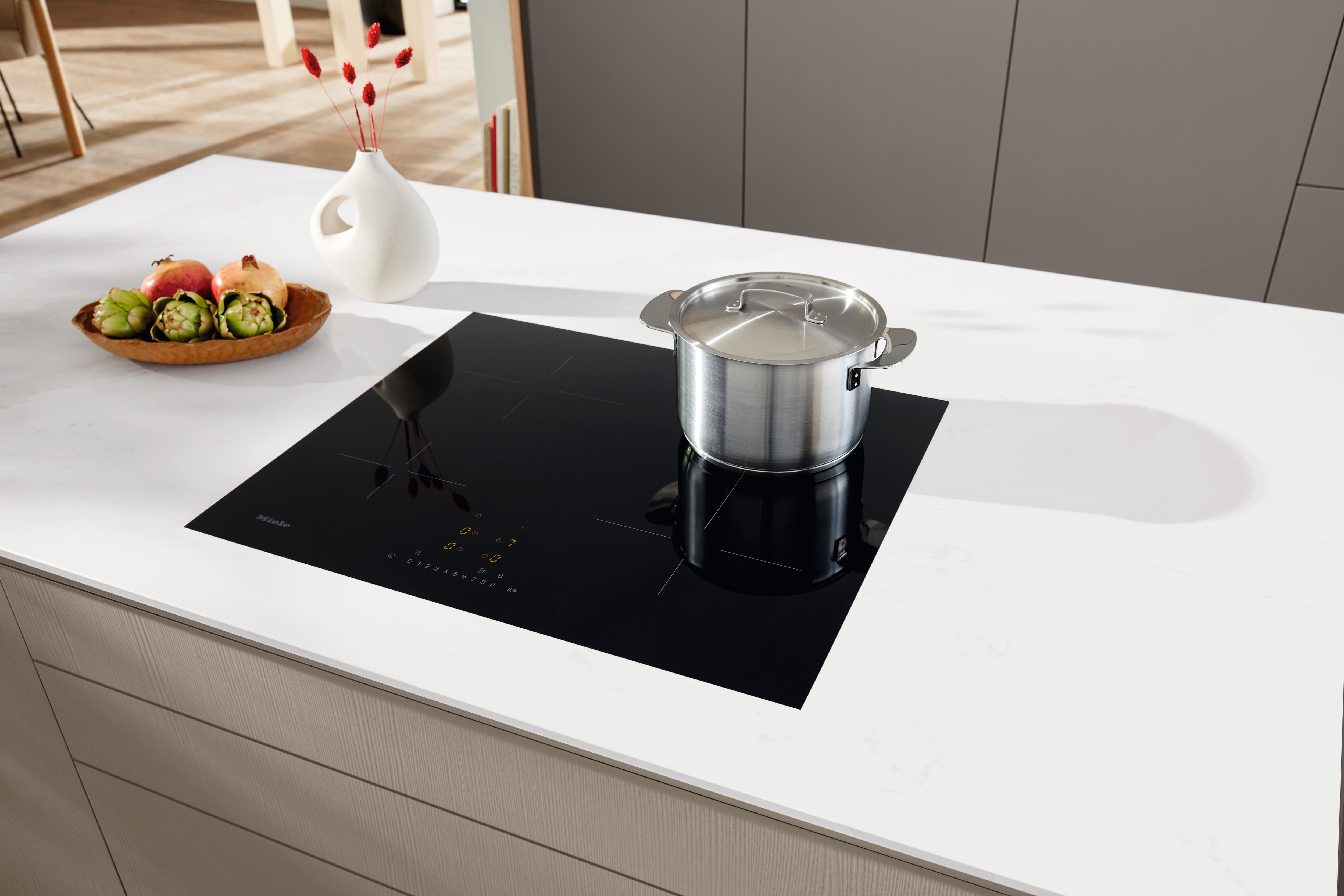 Miele KM7363FL Inbouw Inductiekookplaat 62x52cm 4 pits Zwart Miele KM7363FL Inbouw Inductiekookplaat 62x52cm 4 pits Zwart