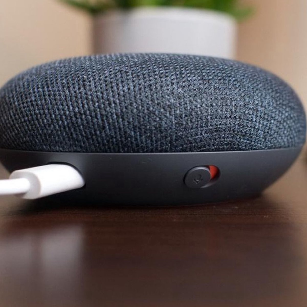 Google Nest Mini - Smart Speaker - Carbon - 2e generatie Google Nest Mini - Smart Speaker - Carbon - 2e generatie