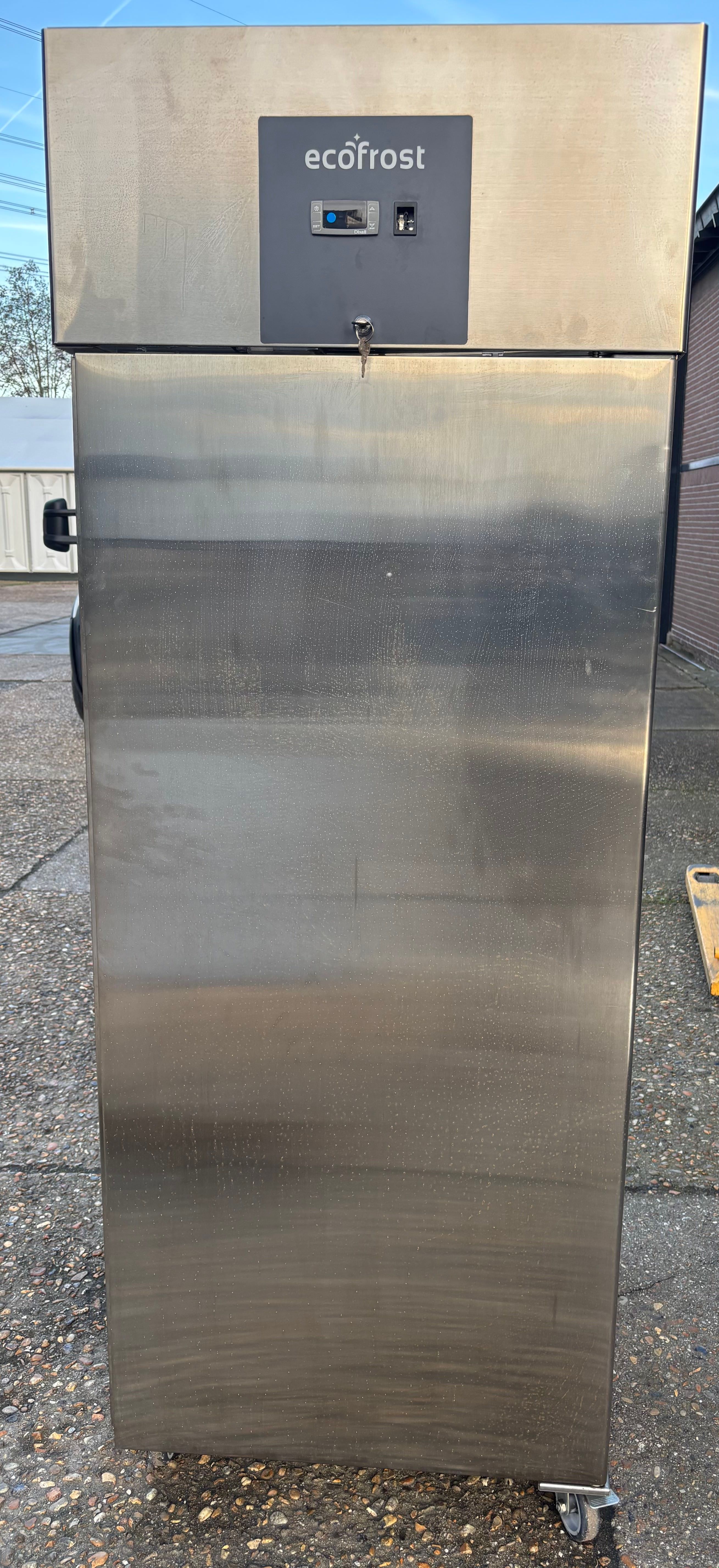 Ecofrost Koelkast 7950.5005 650L 2/1GN -2/+8°C 74x83x201cm Ecofrost Koelkast 7950.5005 650L 2/1GN -2/+8°C 74x83x201cm