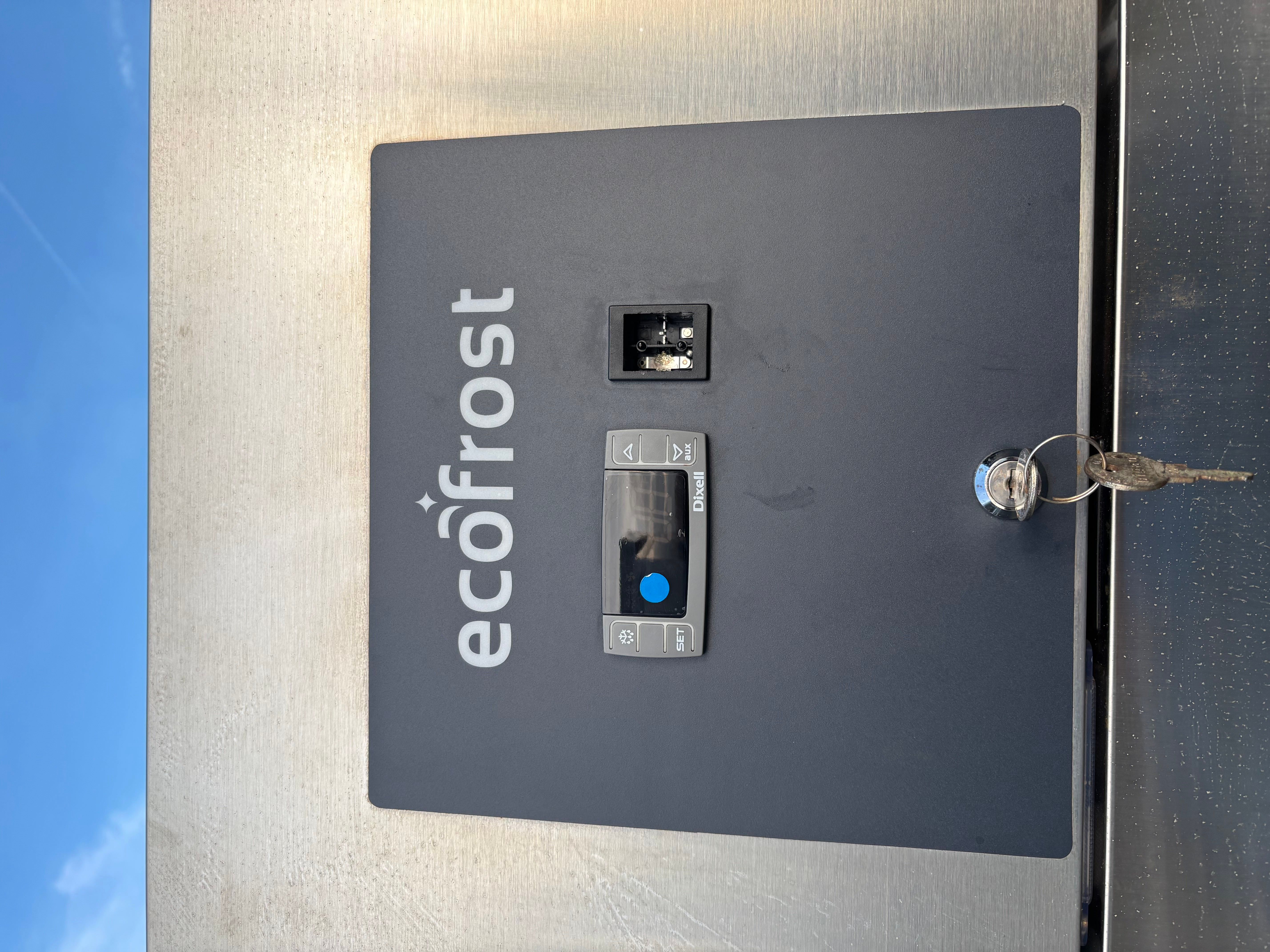 Ecofrost Koelkast 7950.5005 650L 2/1GN -2/+8°C 74x83x201cm Ecofrost Koelkast 7950.5005 650L 2/1GN -2/+8°C 74x83x201cm