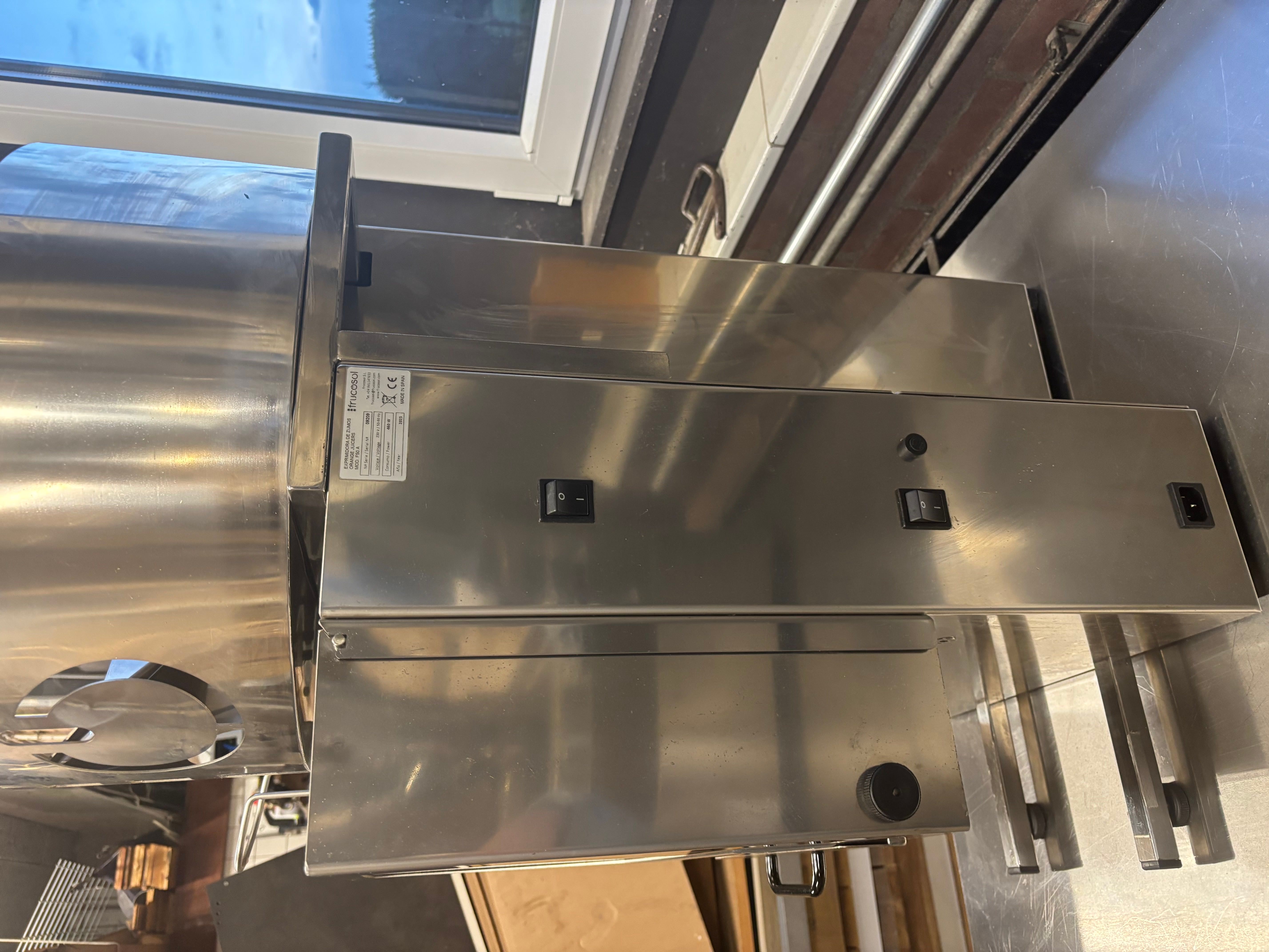 Frucosol Vruchtenpers F50A 20-25/Min Ø80mm Auto. Vulling