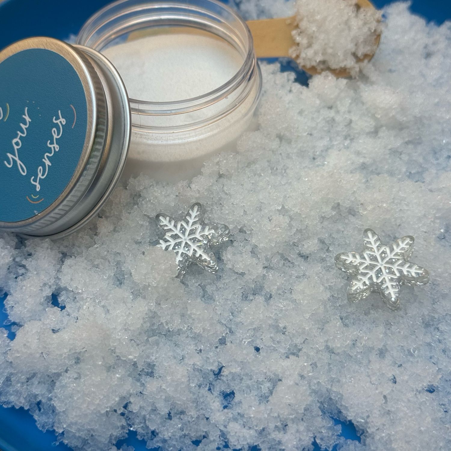 θεματική χειμώνας, νηπιαγωγείο χειμώνας, χιόνι παιδί, συνταγή για χιόνι, diy snow, play kit, αισθητηριακό υλικό, αισθητηριακό παιχνίδι, trofast bin, messz play