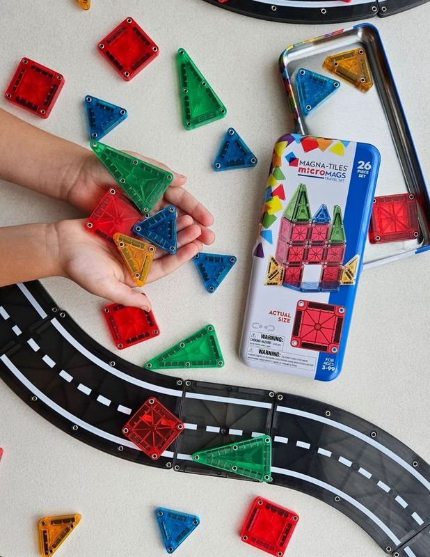 μικροσκοπικα μαγνητικα πλακιδια για καστασκευες και απασχοληση σε ταξιδια, χωρους αναμονης