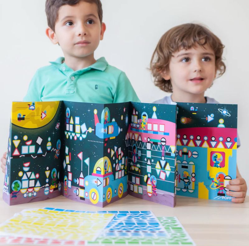 Μεγάλο Μωσαϊκό με 750 αυτοκόλλητα – Σύμπαν