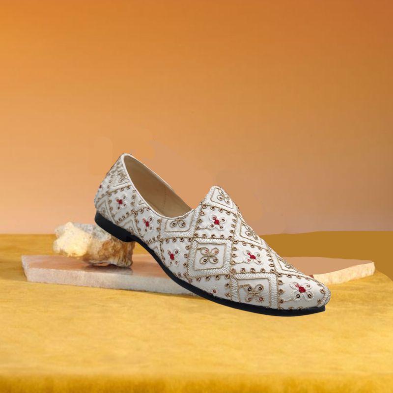 Jootavoota Men Partywear Ethnic Loafer (2445)