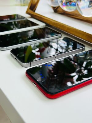 CELLULAIRE / TABLETTE / MONTRE