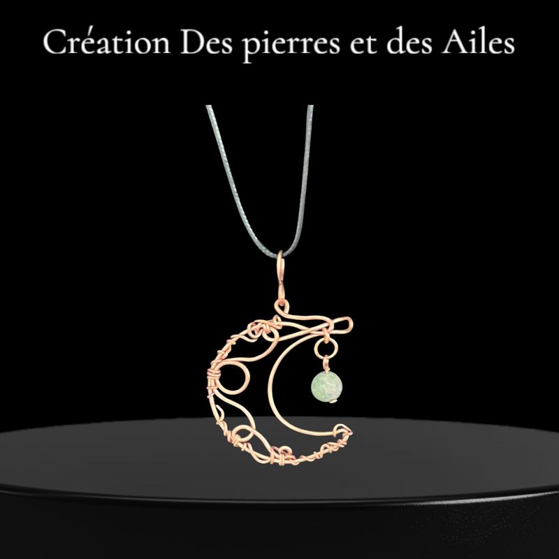 PENDENTIF CROISSANT DE LUNE EN CUIVRE ET AVENTURINE