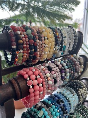 BRACELET