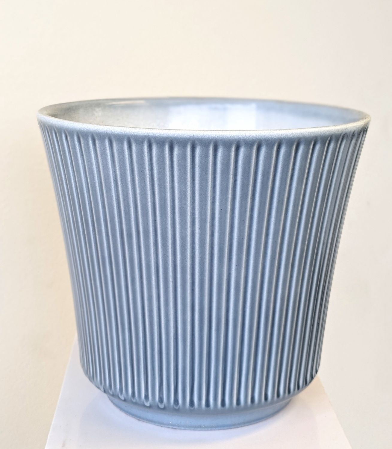 6.7&quot; Ceramic Delphi Shiny Blue Gray Pot