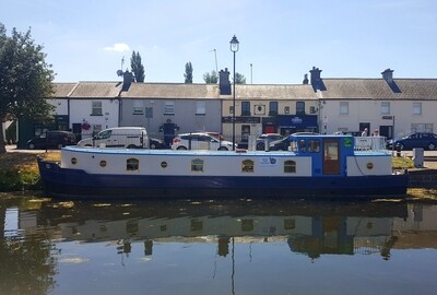 Roisin Dubh Houseboat - Self-catering - 2 nights stay - Max 6 people