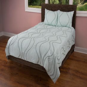 Rizzy Home Ultra Light Comforter, Light Blue/Gray Wave, Size: Twin