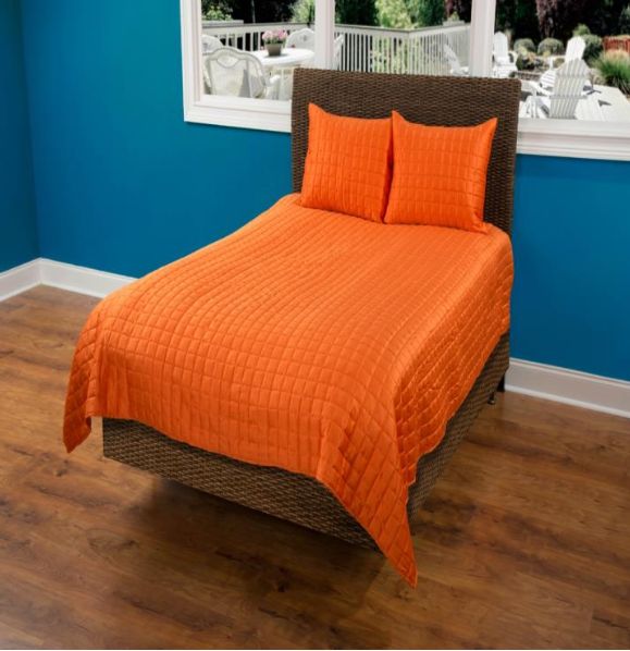Rizzy Home Quilt, Solid Square Pattern Polyester