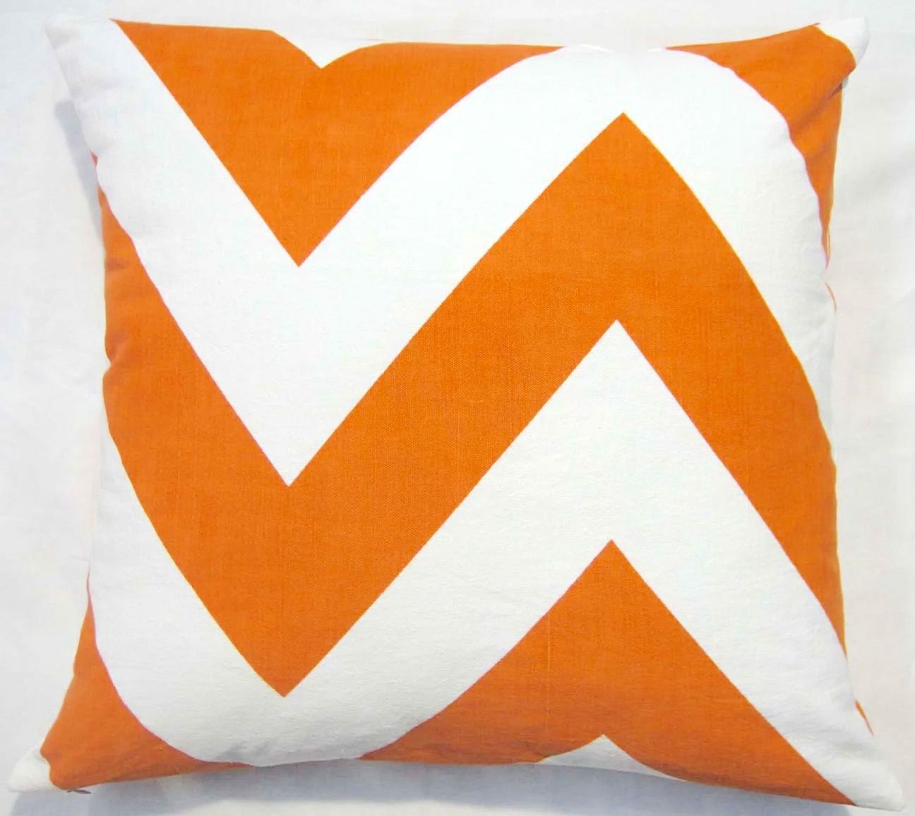 Rizzy Home Decorative Pillow, White and Orange Printed Zig Zag