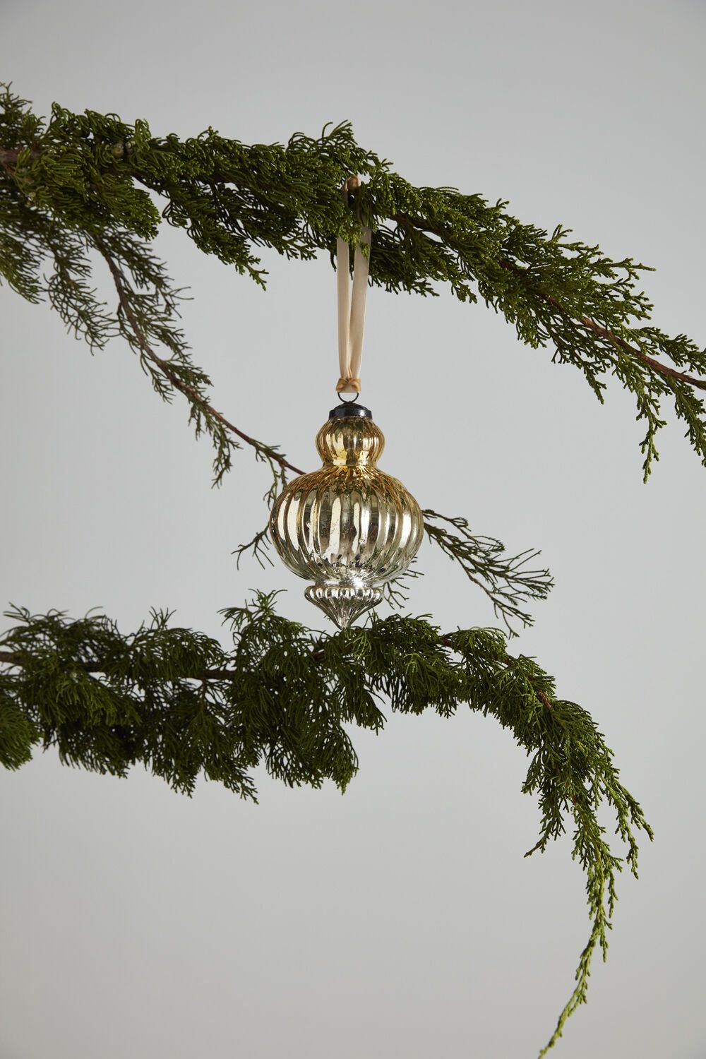 Baronial Ornament, Colour: Gold