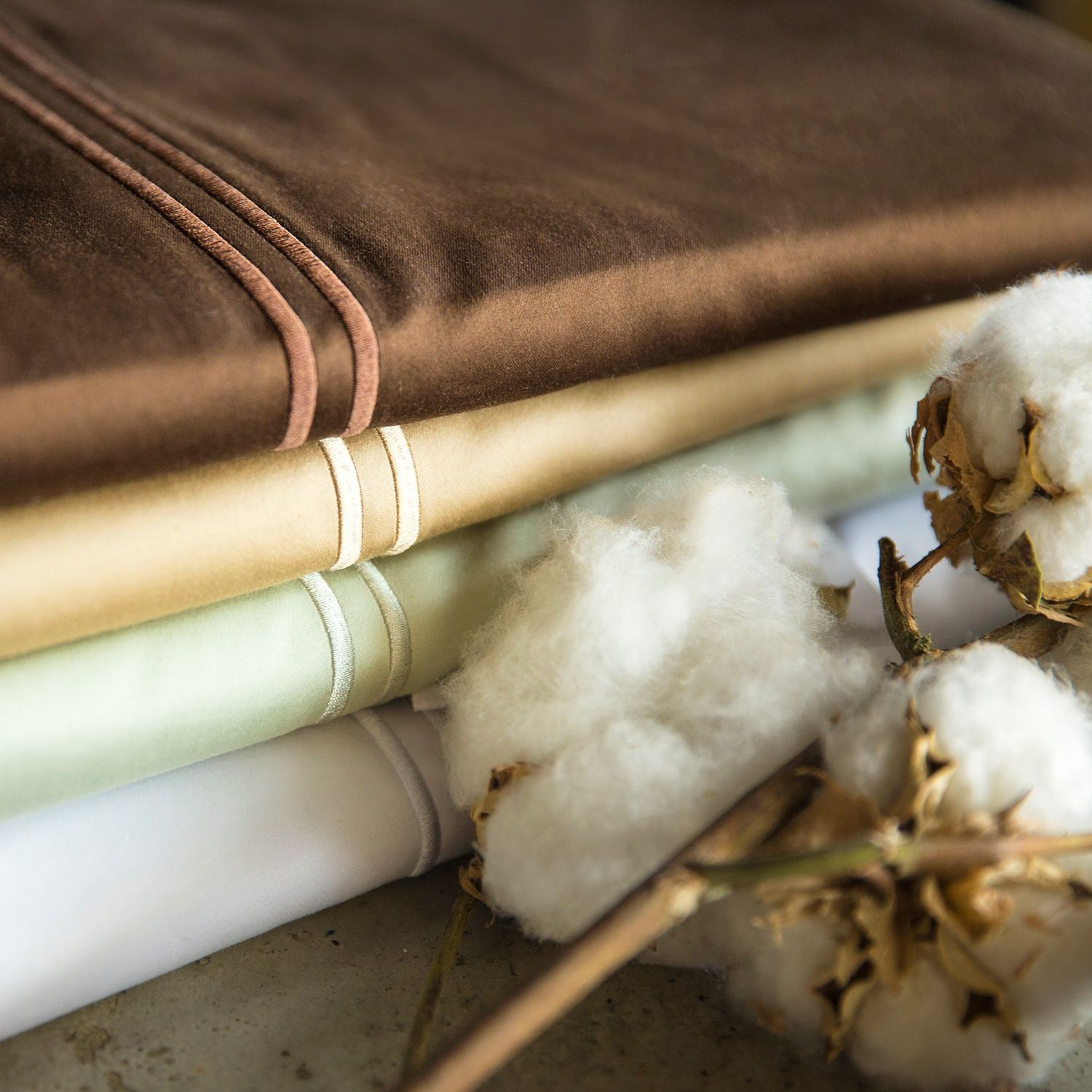 600 TC Egyptian Cotton Sheet Set, Size: Split Queen, Colour: Chocolate