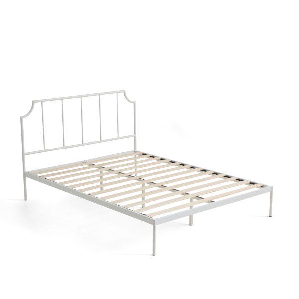 Edenbrook Metal Platform Bed with Scooped Accents, White, Size: Full