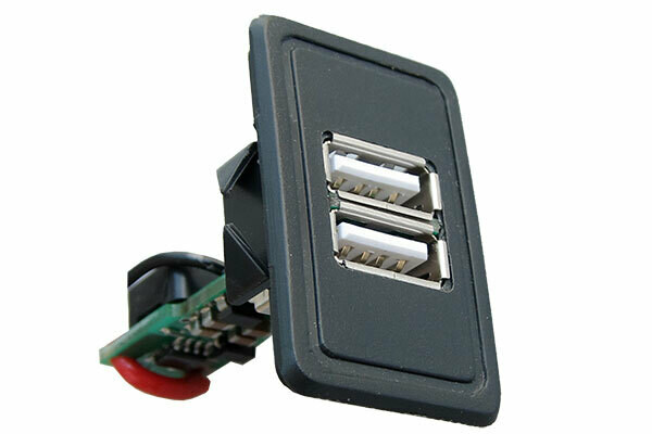 USB Разъём для Зарядки в автомобиле "Lada 4x4"
