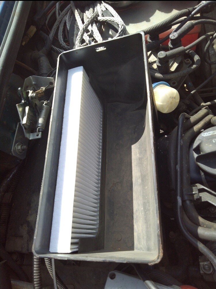 Воздушный фильтр салона для "Lada 4x4"