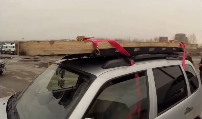 Закрепление груза с помощью багажных корзин и ящиков