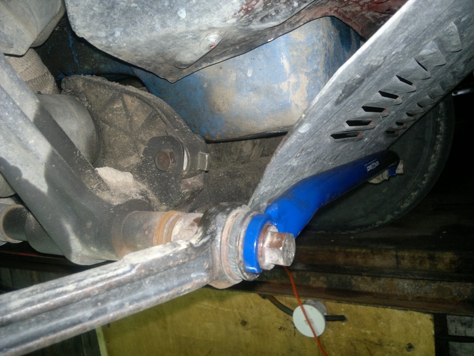 растяжки распорки усилители кузова нива 2121 4х4. распорка нива 21213. тяги передней балки нива шевроле. распорка нижняя нива autoproduct ар21-2801070. поперечная тяга нива 21213.