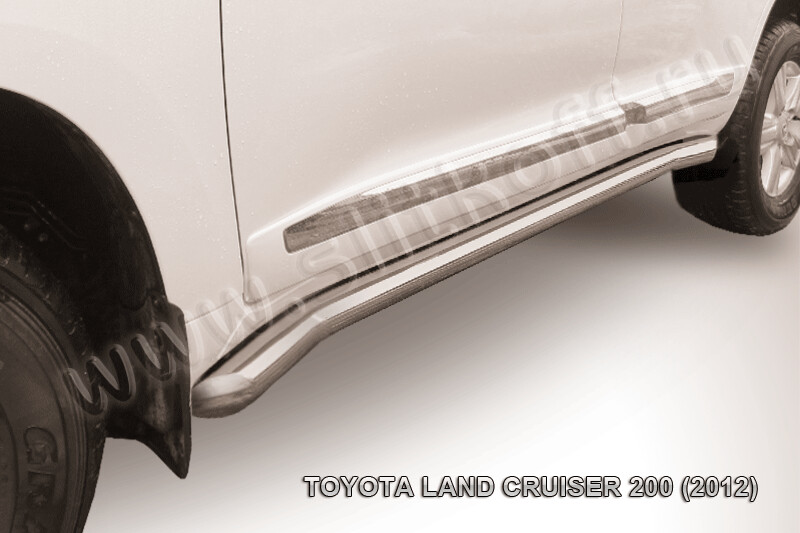 Пороги из нержавейки Toyota Land Cruiser 200 (2012-2015) d76 с гибами (черный цвет)