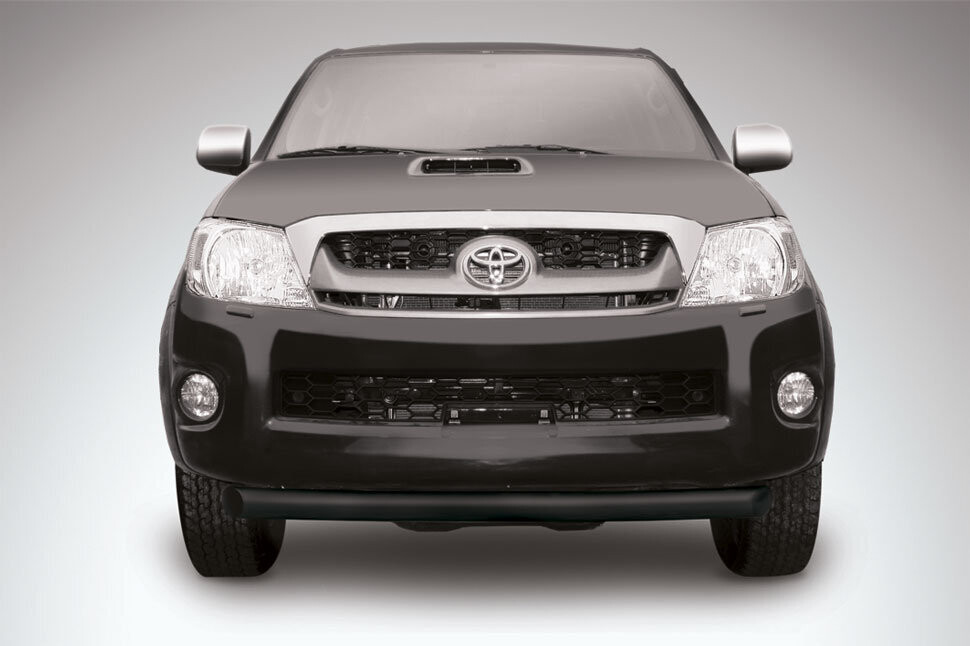 Защита переднего бампера Toyota Hilux (2011-2015) d57 радиусная серебристая