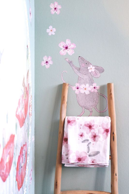 Little Mouse wall decal