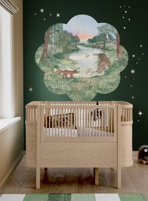 "Am See" Tapeten in Blumenform fürs Kinderzimmer, originale Hartendief-Tapete mit Tieren und Wald Motiven fur Baby und Kinder