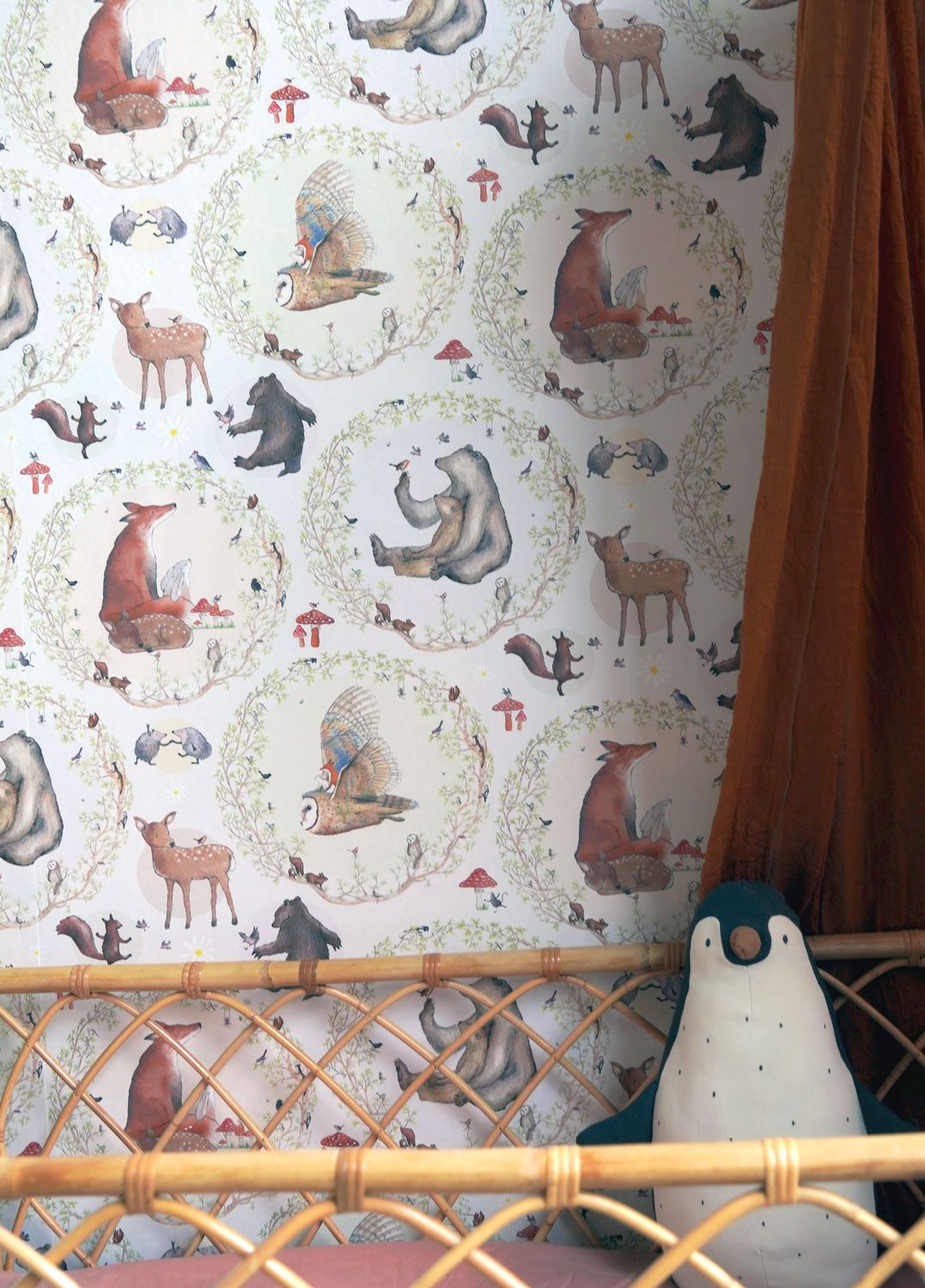 Wonderful Woodland wallpaper Snowflake white