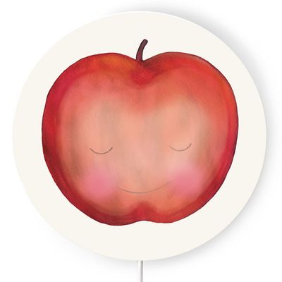 „Wandlampe ‚Bär im Apfel‘ für Kinder- und Babyzimmer in frischem Rot – mit einer Überraschung, wenn das Licht angeht!“